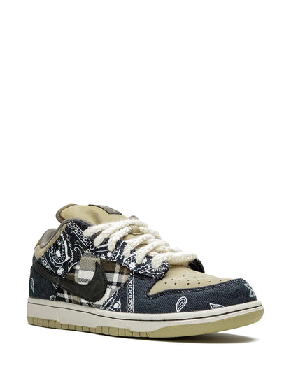 x Travis Scott SB Dunk Low