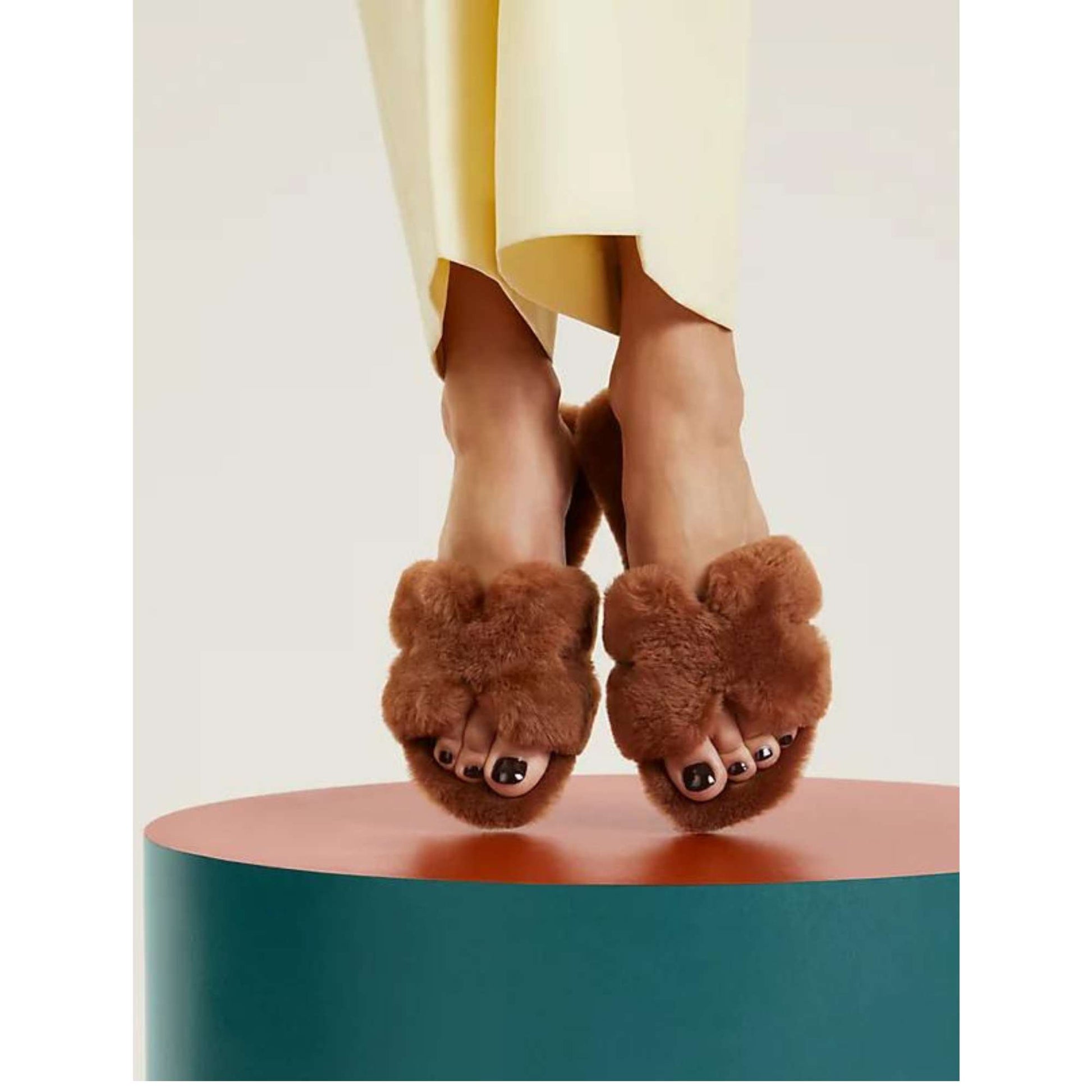 Oran sandal With Brown Fur