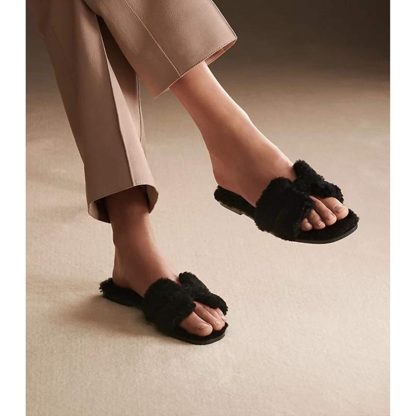 Oran Sandal With Black Fur