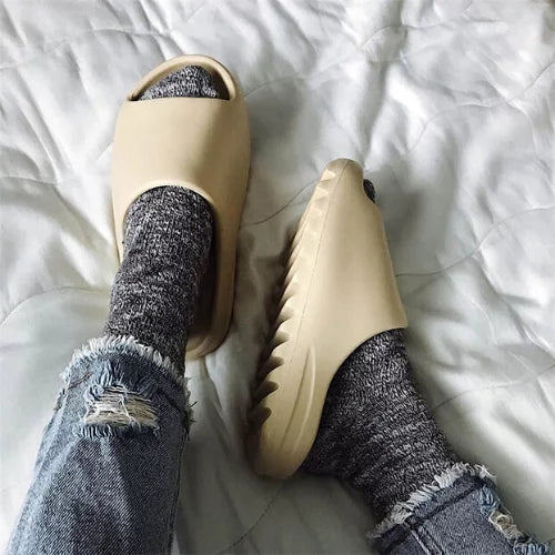 Adidas Yeezy Slides Bone